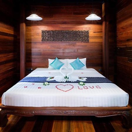 Ananta Thai Pool Villas Resort Пхукет Экстерьер фото