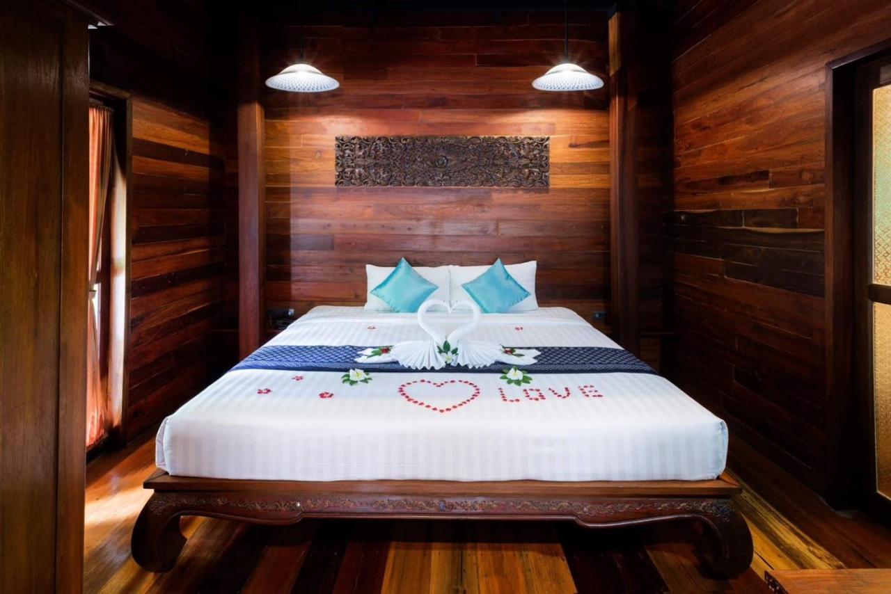 Ananta Thai Pool Villas Resort Пхукет Экстерьер фото