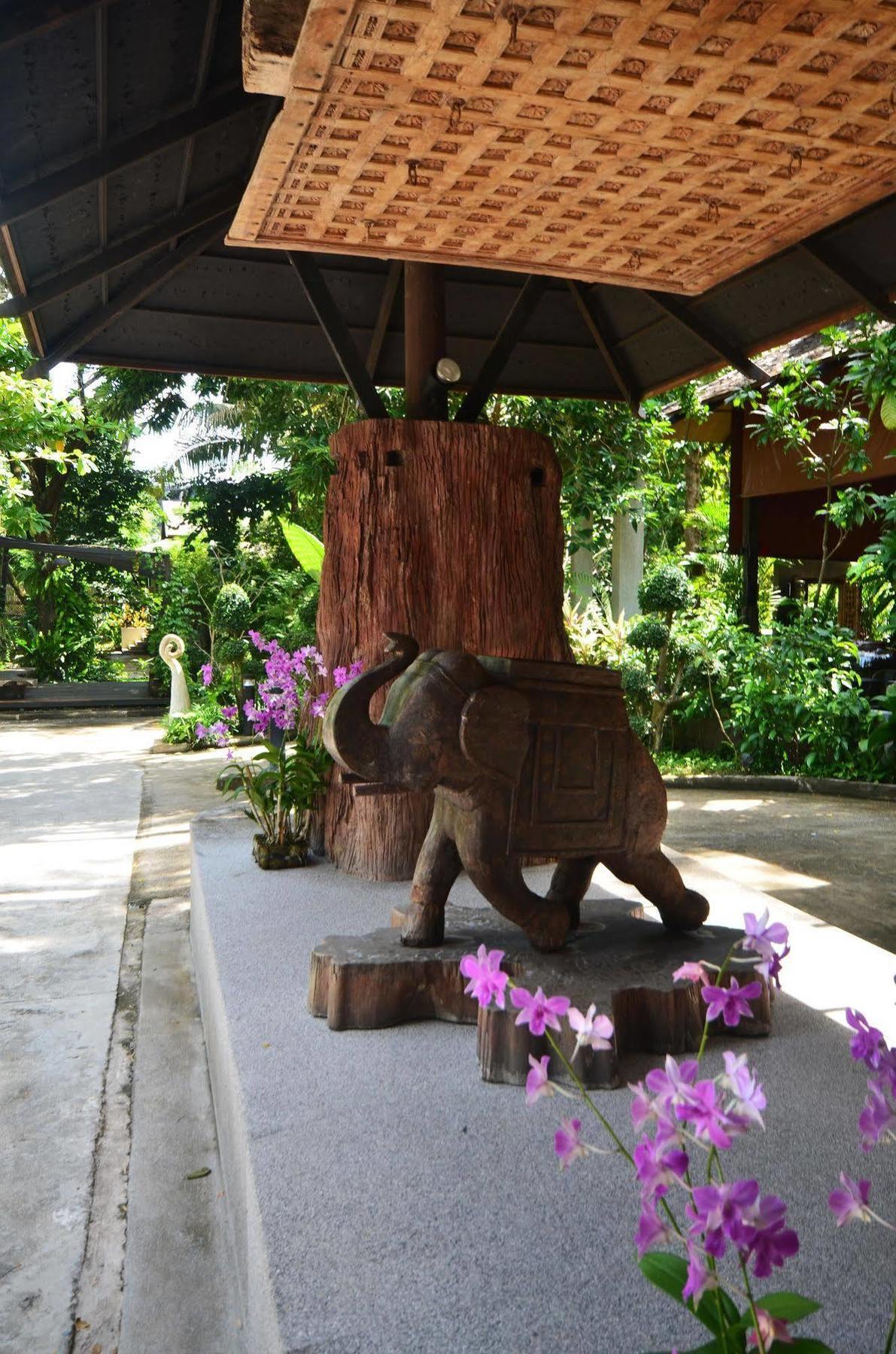 Ananta Thai Pool Villas Resort Пхукет Экстерьер фото