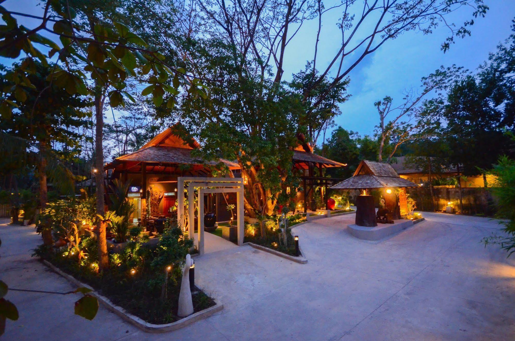Ananta Thai Pool Villas Resort Пхукет Экстерьер фото